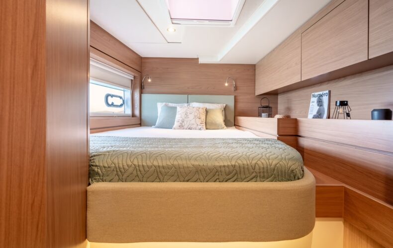 Double cabin with green bedding