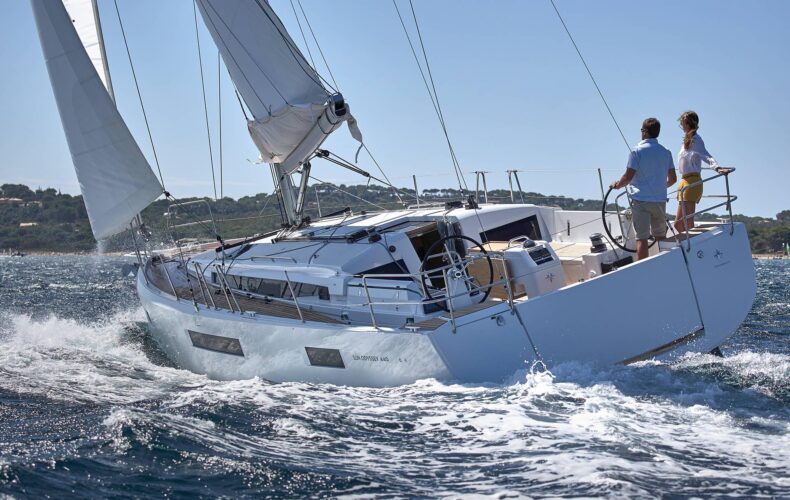 Beneteau 440 sailing on a reach